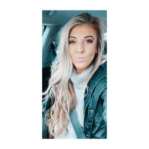 Meet your Posher, Riley